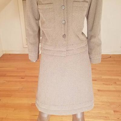 Couture Chanel tweed skirt sit silk cc lined Authentic Paris