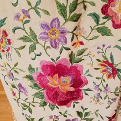 Vtg 1930's Japanese hand embroidered silk Shawl/Pareo dress long fringes