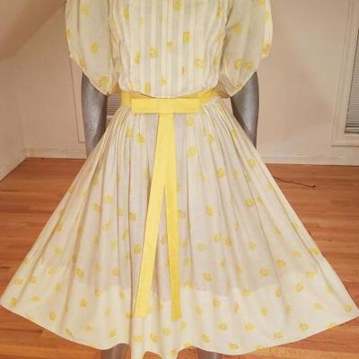 Vtg 1940's full sweep yellow cotton twill dress puff sleeves