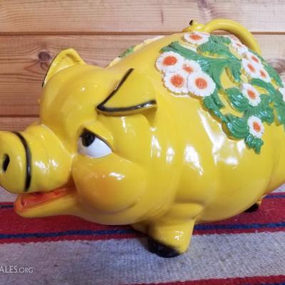 Lot-B54 Vintage Universal Statuary Yellow Piggy Bank 1976 