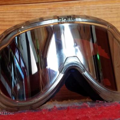 Lot-C34 Bolle Silver & Metallic Ski Goggles