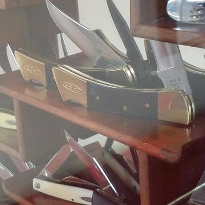 Lot-B34 28 Pc Case Knife Collection Original Productions w/ Wood Display
