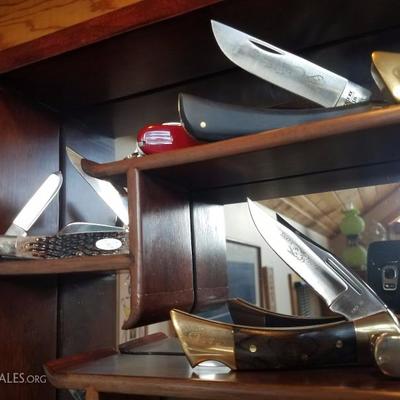 Lot-B34 28 Pc Case Knife Collection Original Productions w/ Wood Display