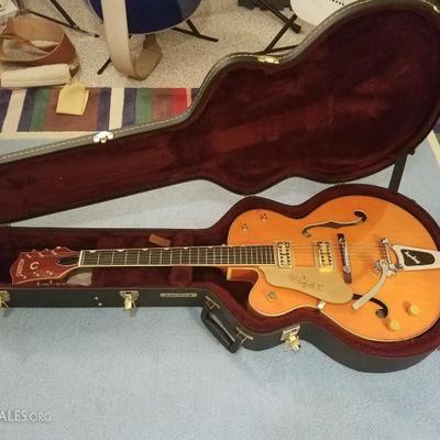 Lot-F11 6120 Left Hand Gretsch Nashville Bigsby Guitar w/ Case