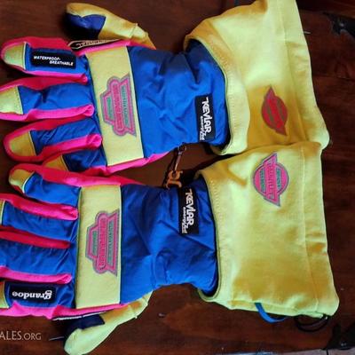 Lot-C41 Grandoe Pink Blue & Yellow Kevlar Winter Ski Gloves