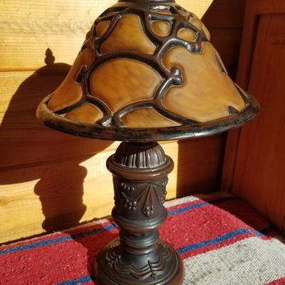 Lot-B52 Decorative Metal & Glass Shaded Decorative Portable Lamp