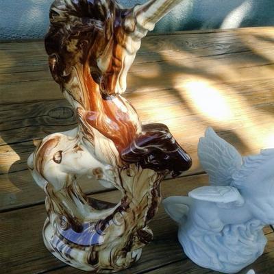 LOT 9 - VINTAGE CERAMIC/PORCELAIN UNICORN COLLECTION