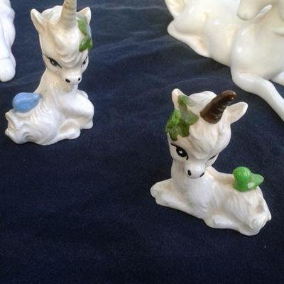 LOT 9 - VINTAGE CERAMIC/PORCELAIN UNICORN COLLECTION