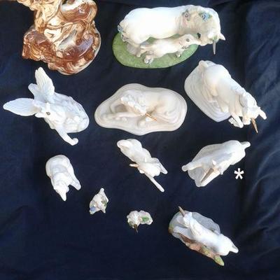 LOT 9 - VINTAGE CERAMIC/PORCELAIN UNICORN COLLECTION