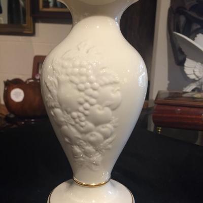 Fine Porcelain Vase in Traditional White Embossed Fruit Variety Gold ringed base