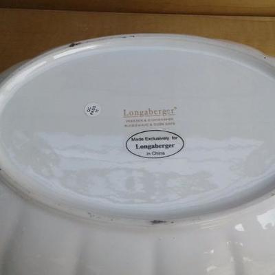 Lot #7 - Longaberger Vintage Vine Pottery Oval Serving Bowl, Cream