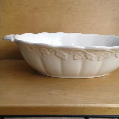 Lot #7 - Longaberger Vintage Vine Pottery Oval Serving Bowl, Cream