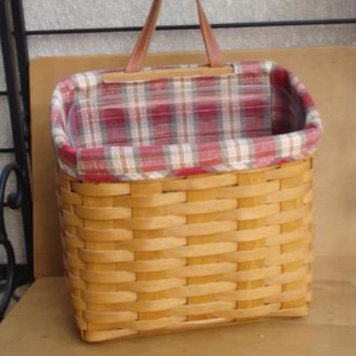 Lot #12 - Medium Wall Pocket Basket