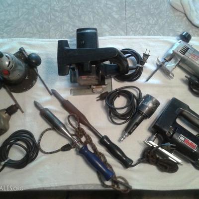 LOT 36+ - ASSORTED VINTAGE POWER TOOLS