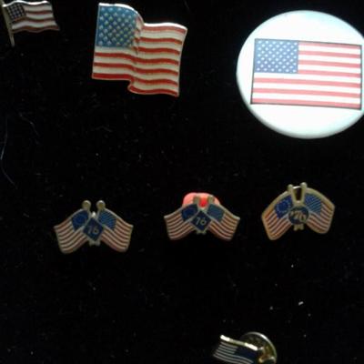 LOT 6 - 10 VINTAGE AMERICAN FLAG LAPEL/TIE/HAT PINS
