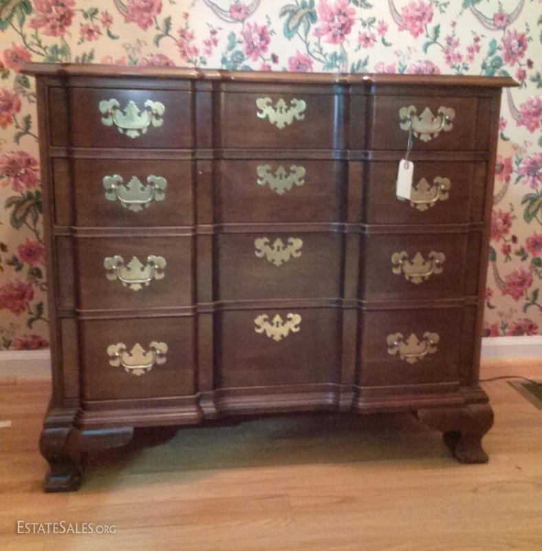 Lot 1 Ethan Allen 4 Drawer Chest