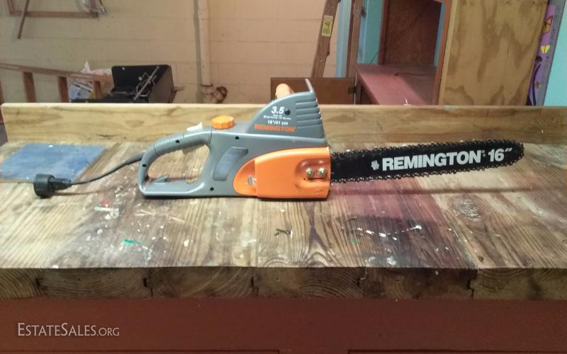 Lot 197 Remington 3.5 Peak HP Electric Chain Saw