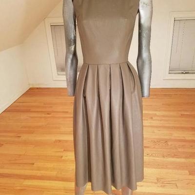 Leatherette color block pleated wiggle dress metal mod zipper