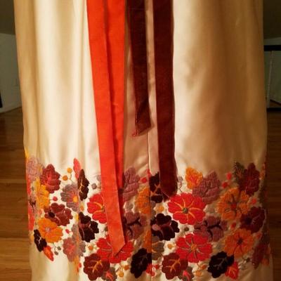 Vtg 1940's hand embroidered maxi gown velour belt/bow