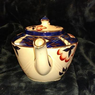 B6-27 VINTAGE Sadler Teapot, #1551 