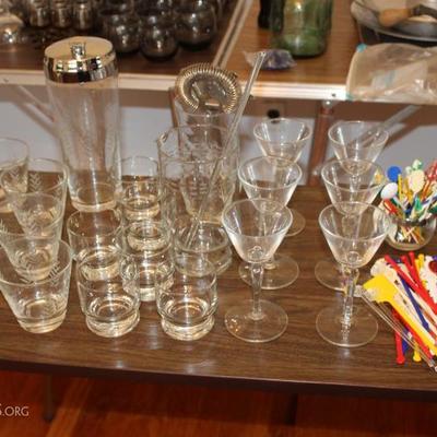 Lot #25 Cocktail Set, Mixers (3), Three Sets of Glasses (6), Stirrers