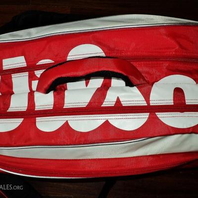 Wilson Tour Tennis Racquet bag red black shoulder straps