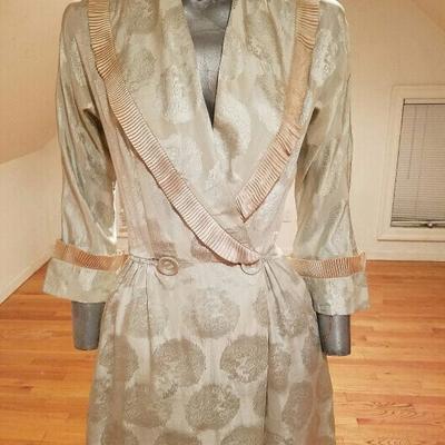  MGM Hollywood Star Elaine Ravell estate 1940's silk embossed dressing gown
