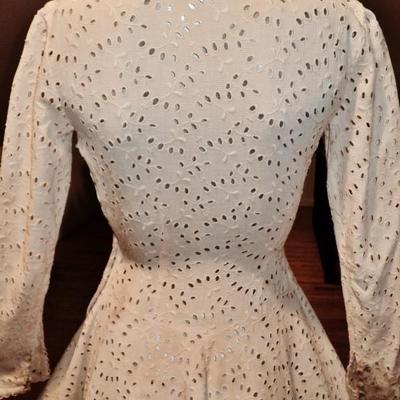 Vtg  1930-40"s embroidered eyelet  tea/garden midi full sweep dress hook & eye