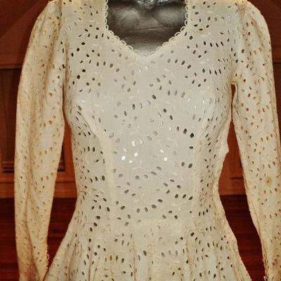 Vtg  1930-40"s embroidered eyelet  tea/garden midi full sweep dress hook & eye