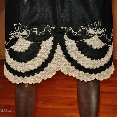 Vintage 1950's nylon and embroidered french lace  slip