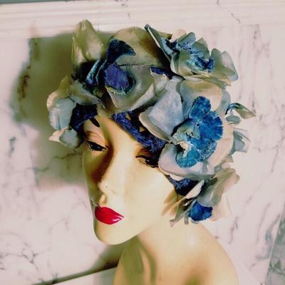Vtg 1940's Toque turban crochet hat millinery flowers