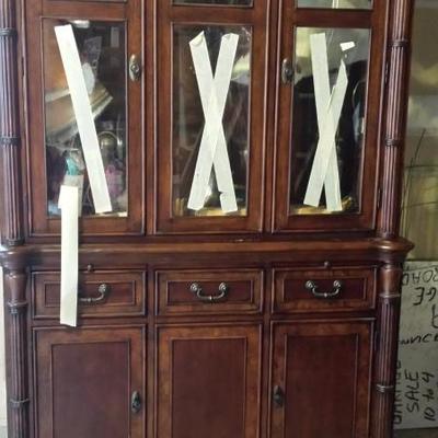 China Cabinet with light