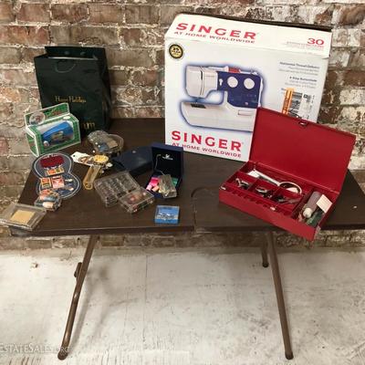 Singer Sewing Machine w/Table and Extras