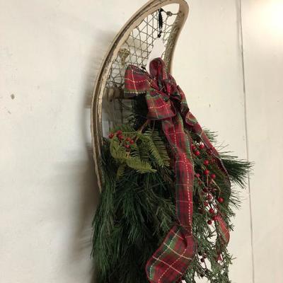 Snowshoe Wreath 46