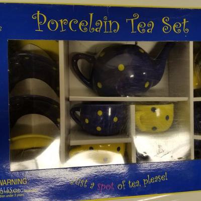 Schylling brand - children's Tea Set (Ages 8+)