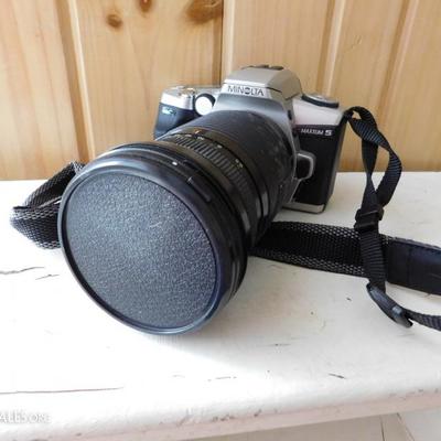 Minolta Maxxum 5 Camera with Vivitar 72mm Lens