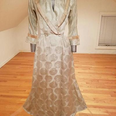  MGM Hollywood Star Elaine Ravell estate 1940's silk embossed dressing gown