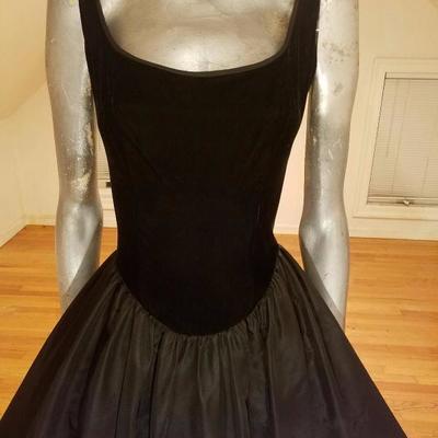 Vtg Gunne Sax Taffeta & Velour full sweep dress Tulle crinoline 