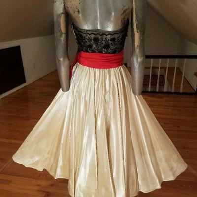  French Guipure 1950 full sweep Peau de Soie gown Hollywood Ethel Allan estate
