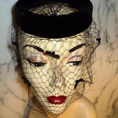 Vtg 1940's fascinator demi chapeau  bows net open crane design