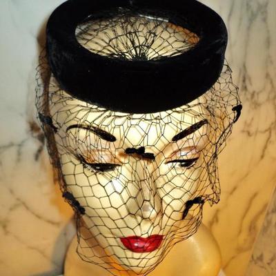 Vtg 1940's fascinator demi chapeau  bows net open crane design