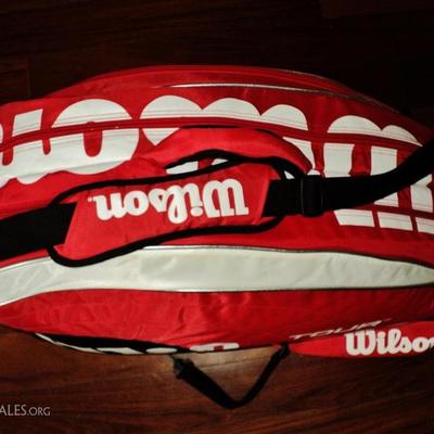Wilson Tour Tennis Racquet bag red black shoulder straps