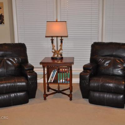 Media Room Recliners with USB Ports Less than 3yrs old (sold tegether)