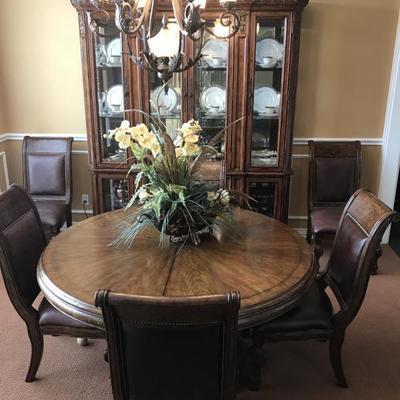 Philippe Langdon Table and 6 leather Chairs