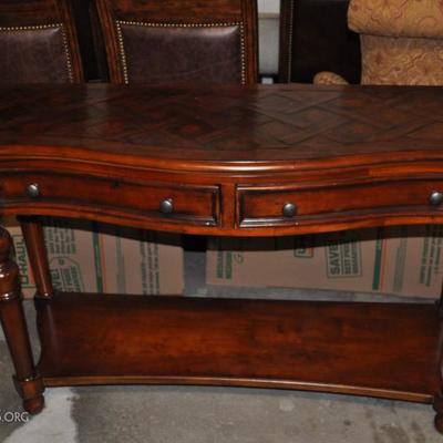 Hooker Console/Entry Table