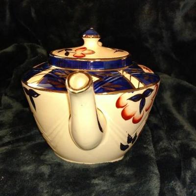 B6-27 VINTAGE Sadler Teapot, #1551 