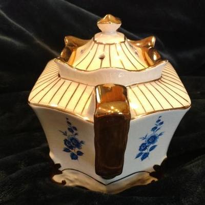 B1-3 VINTAGE ARTHUR WOOD HEXAGONAL TEAPOT Blue floral on white, TRIMMED IN GOLD!