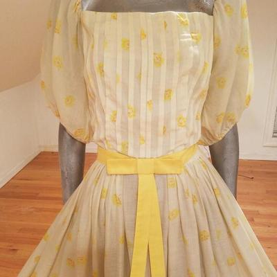 Vtg 1940's full sweep yellow cotton twill dress puff sleeves