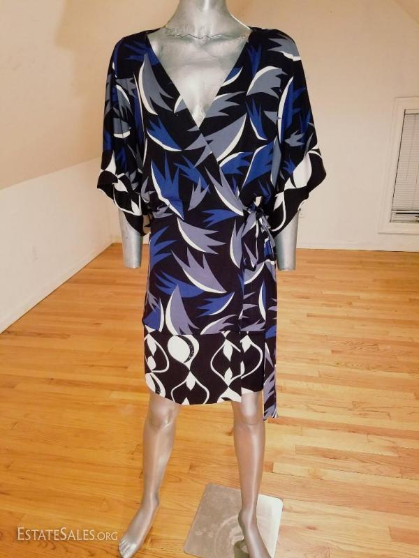Diane von furstenberg kimono dress 2025