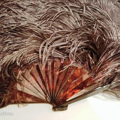 Victorian French Ostrich feather large fan bakelite sticks